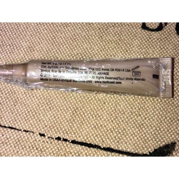 Too Face no crease Eyeshadow Primer - Picture 2 of 2